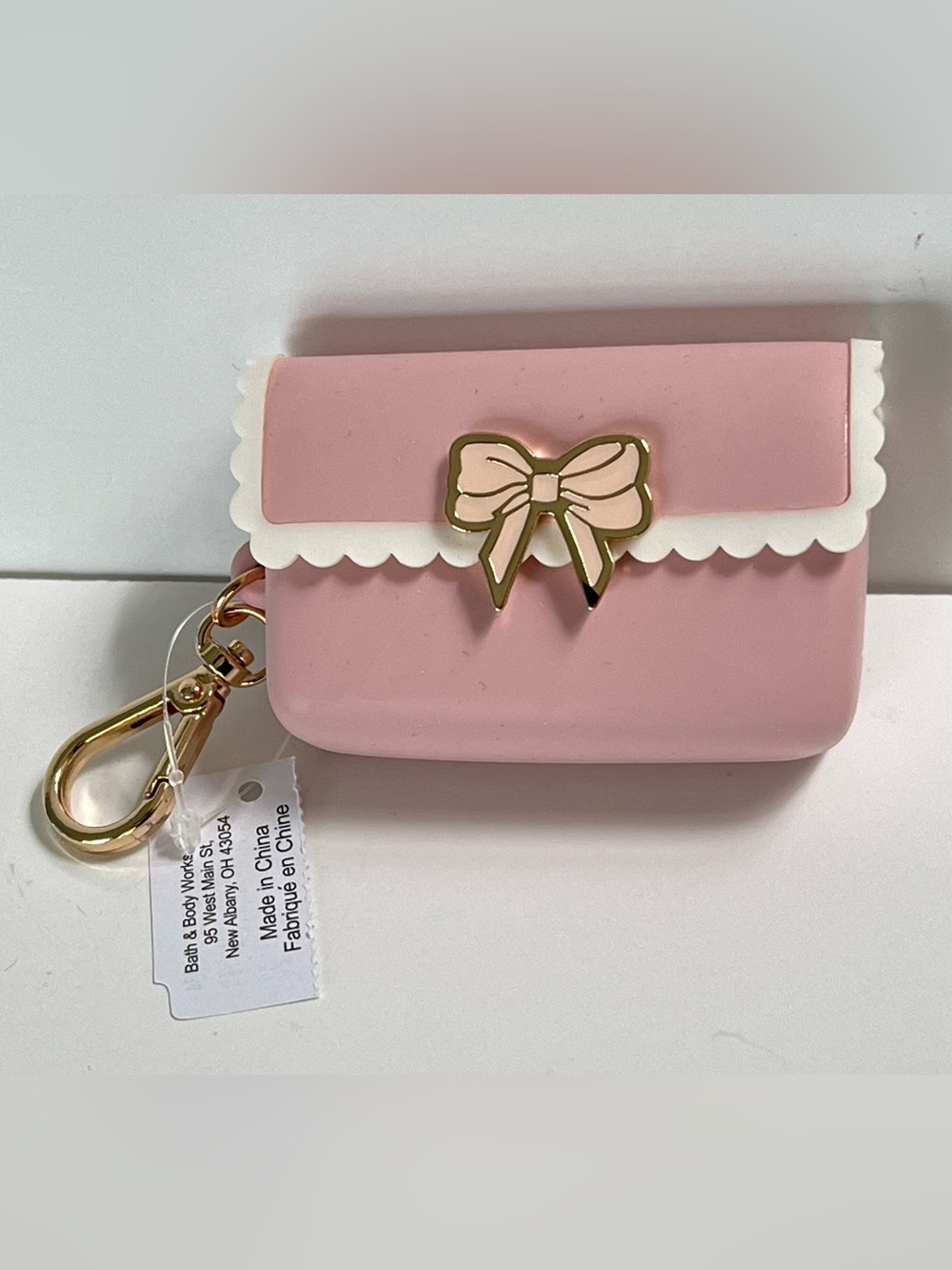 Bath & Body Works Pink Bow Sanitizer Holder NWT